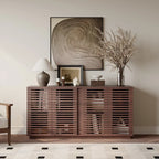 Credenza a buffet con ante a doghe in legno